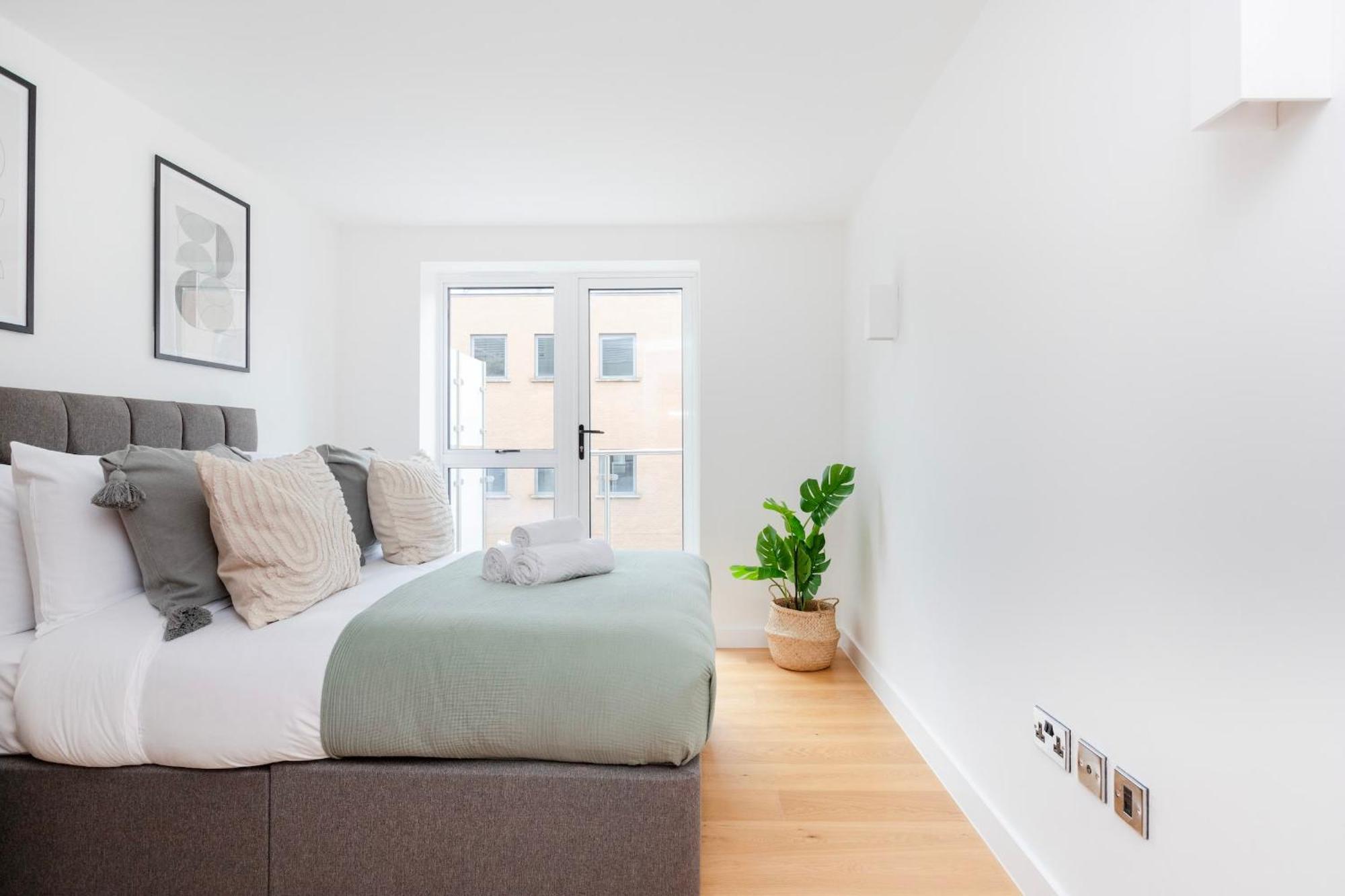 Fitzrovia & Soho - 2Br With Balcony - Cityapartmentstay 伦敦 外观 照片