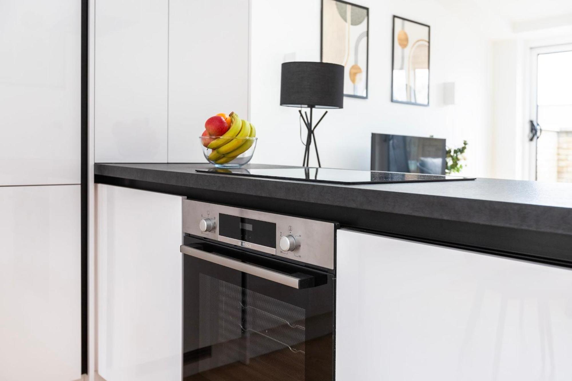 Fitzrovia & Soho - 2Br With Balcony - Cityapartmentstay 伦敦 外观 照片