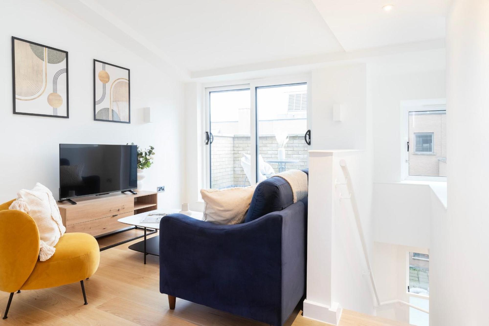 Fitzrovia & Soho - 2Br With Balcony - Cityapartmentstay 伦敦 外观 照片